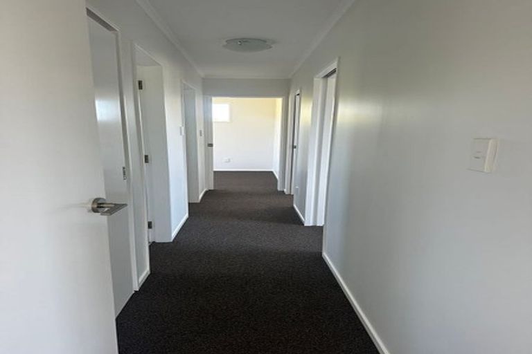 Photo of property in 5 Ilam Grove, Kelson, Lower Hutt, 5010