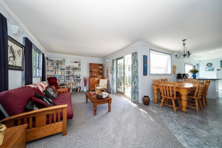 Photo of property in 17 Konini Street, Inglewood, 4330