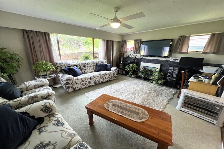 Photo of property in 10 Mangarino Street, Te Kuiti, 3910