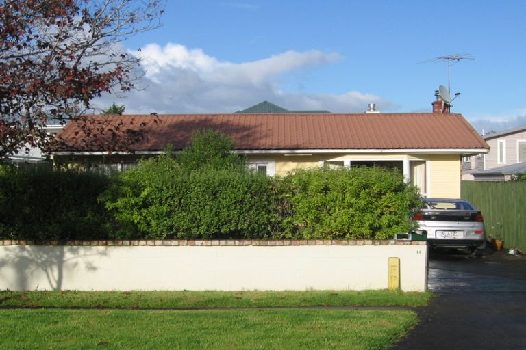 Photo of property in 1/14 Riverlea Avenue, Pakuranga, Auckland, 2010