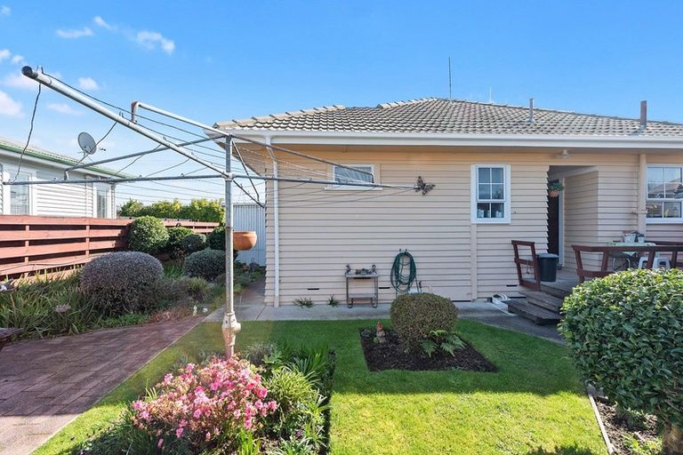 Photo of property in 14 Braid Road, St Andrews, Hamilton, 3200