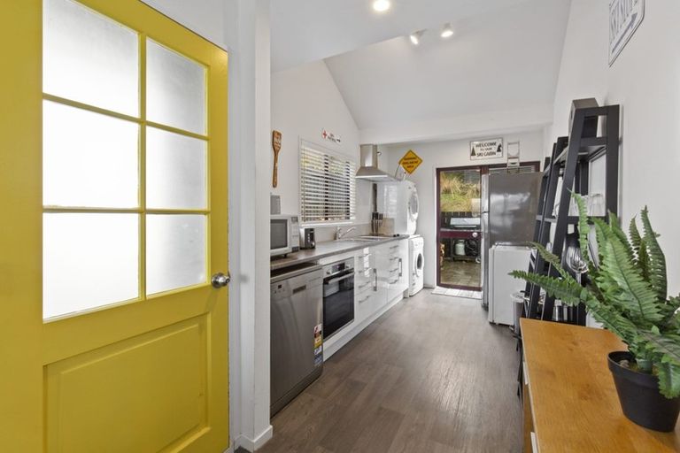 Photo of property in 402 Frankton Road, Queenstown, 9300