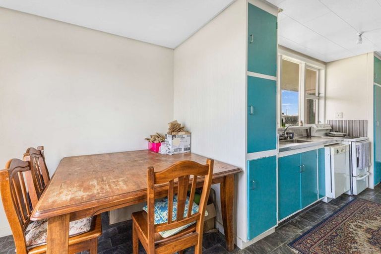 Photo of property in 452 Ohangai Road, Hawera, 4672