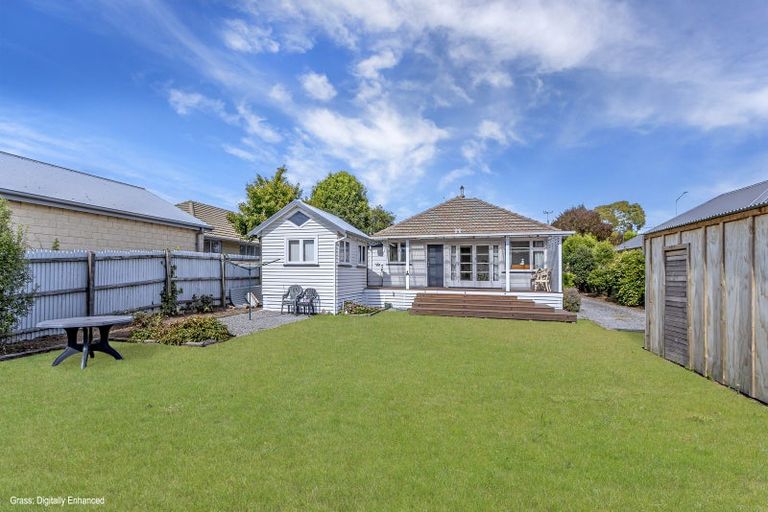 Photo of property in 215 Breezes Road, Aranui, Christchurch, 8061