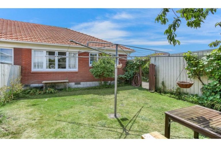 Photo of property in 2/101a Clevedon Road, Papakura, 2110