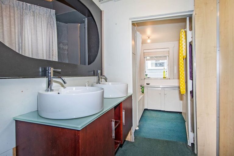 Photo of property in 2a Church Street, Hikurangi, 0114