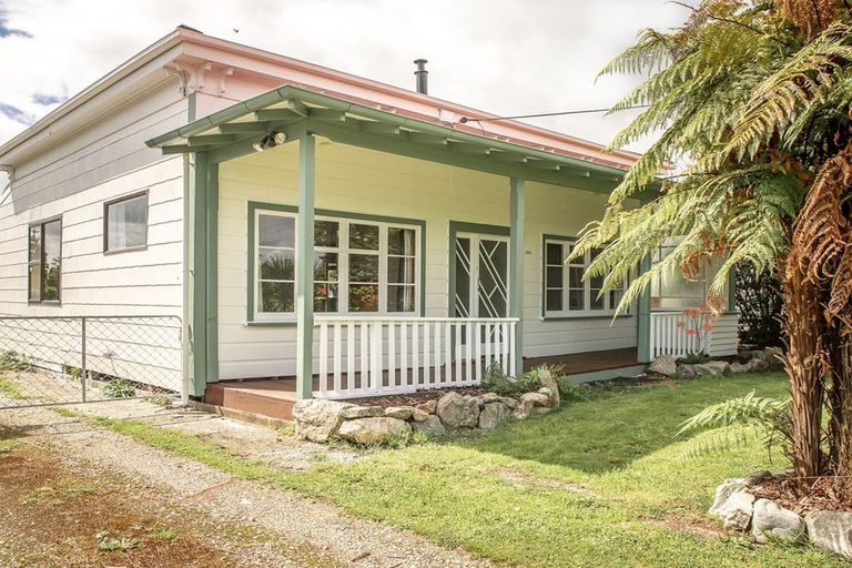 Photo of property in 149 Queen Street, Westport, 7825