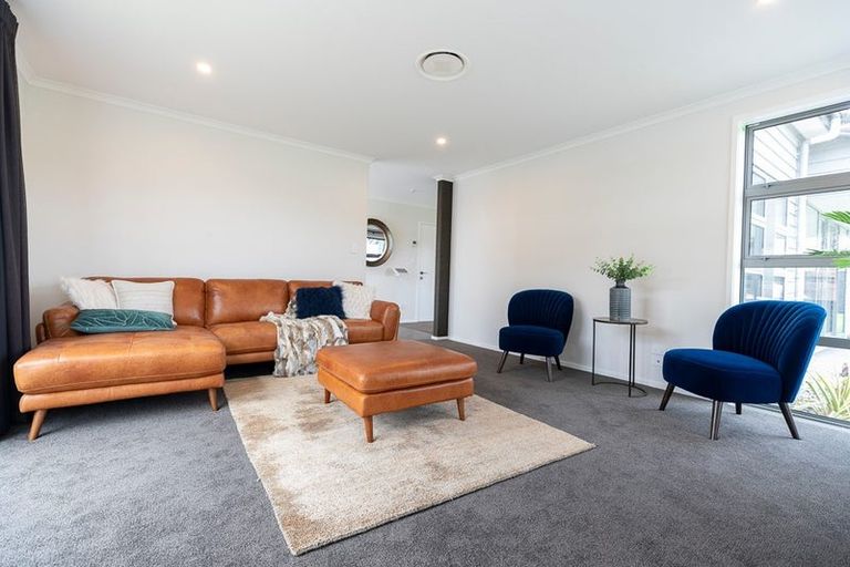 Photo of property in 51 Kitemaunga Avenue, One Tree Point, 0118