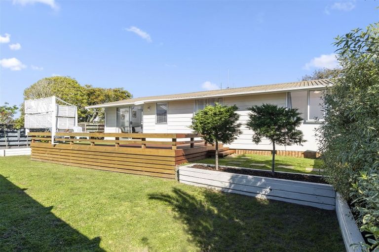 Photo of property in 200 Dickson Road, Papamoa Beach, Papamoa, 3118