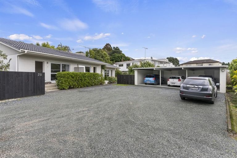 Photo of property in 30 Chartwell Avenue, Glenfield, Auckland, 0629