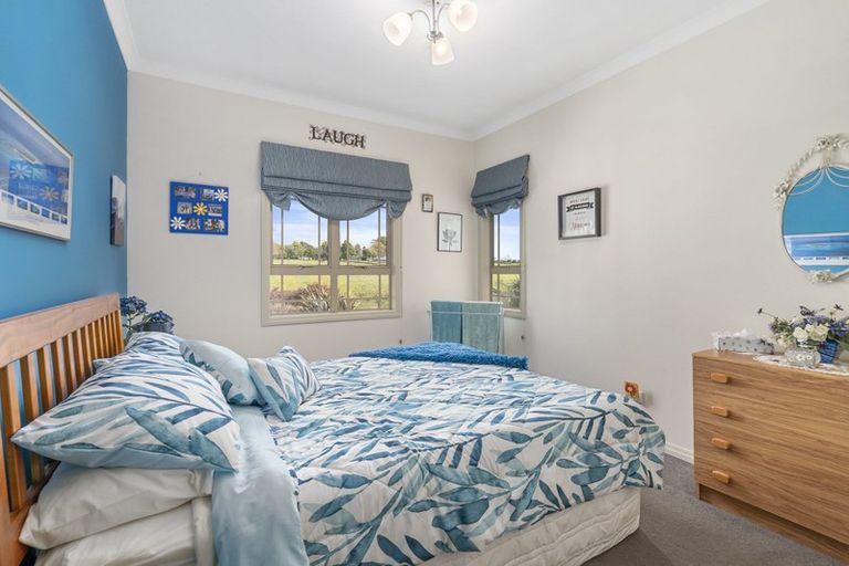 Photo of property in 21 Tunbridge Wells, Ohau, Levin, 5570