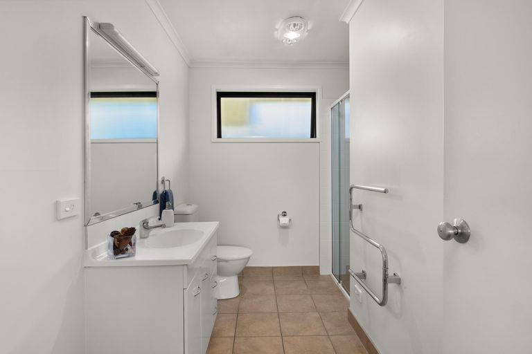 Photo of property in 71 Riddell Road, Kerikeri, 0230