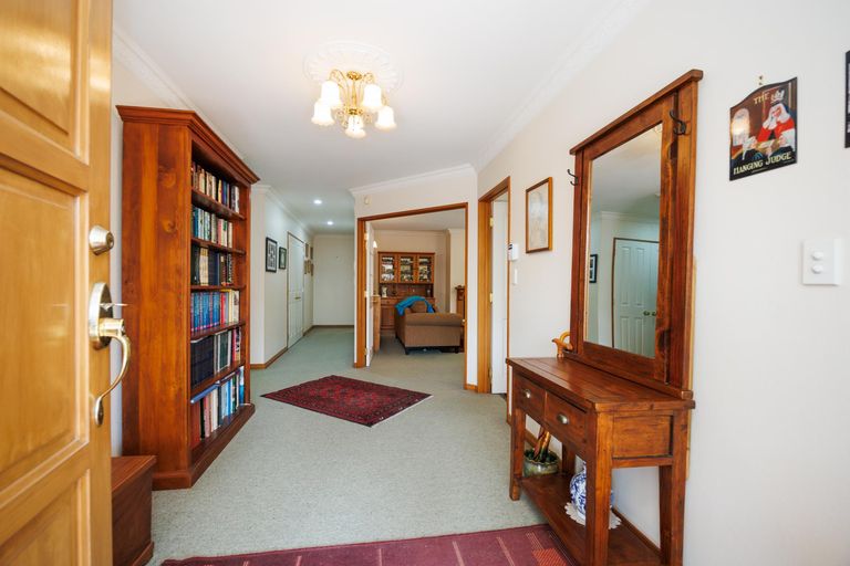 Photo of property in 18 Airport Drive, Milson, Palmerston North, 4414