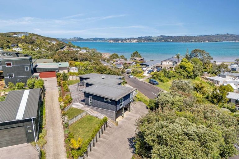 Photo of property in 21 Centennial Drive, Whitianga, 3510