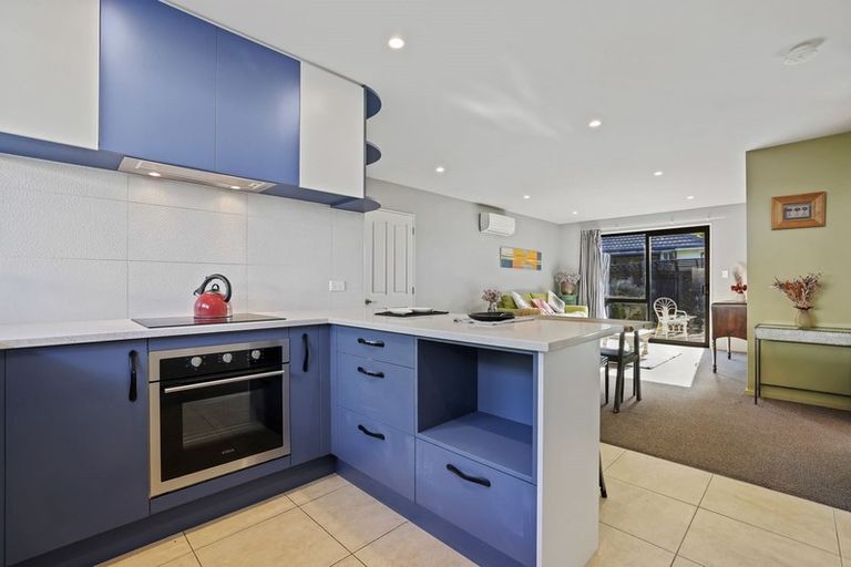 Photo of property in 2/137 Maidstone Road, Ilam, Christchurch, 8041