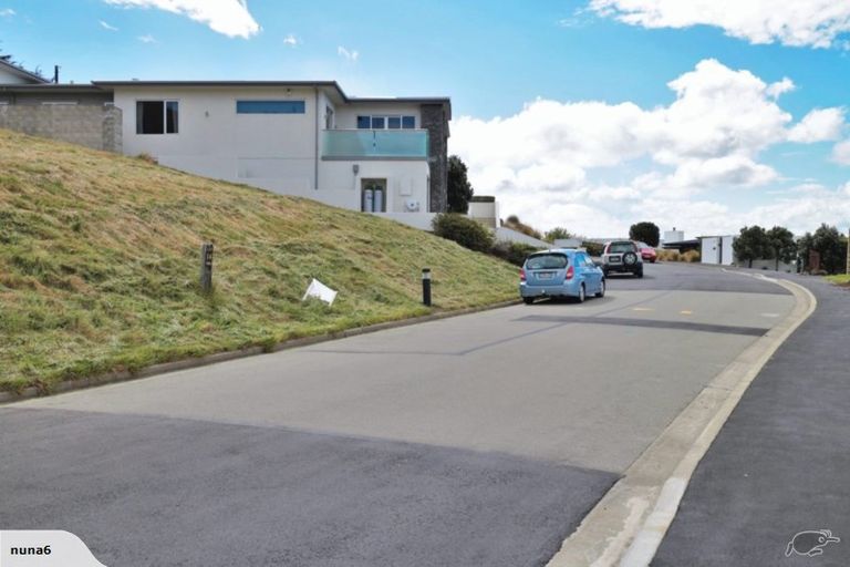 Photo of property in 5 The Terrace, Mount Pleasant, Christchurch, 8081