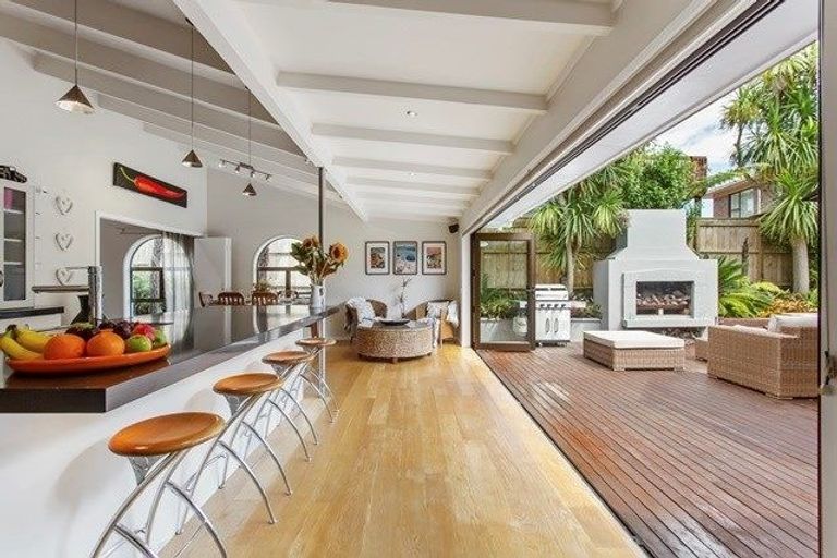 Photo of property in 11 Himalaya Crescent, Lynfield, Auckland, 1042