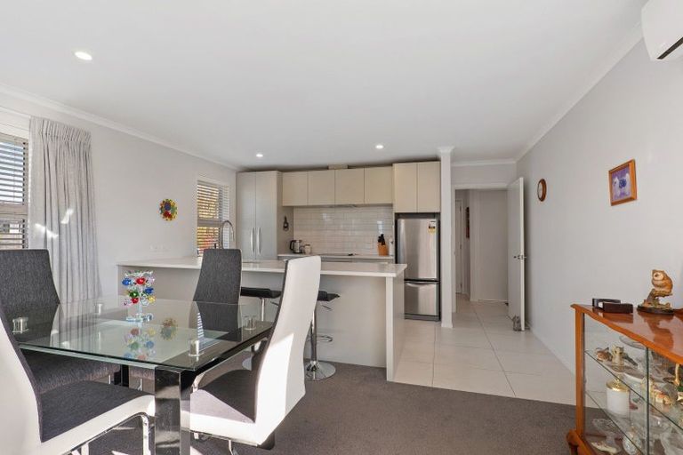 Photo of property in 12 Killarney Avenue, Halswell, Christchurch, 8025