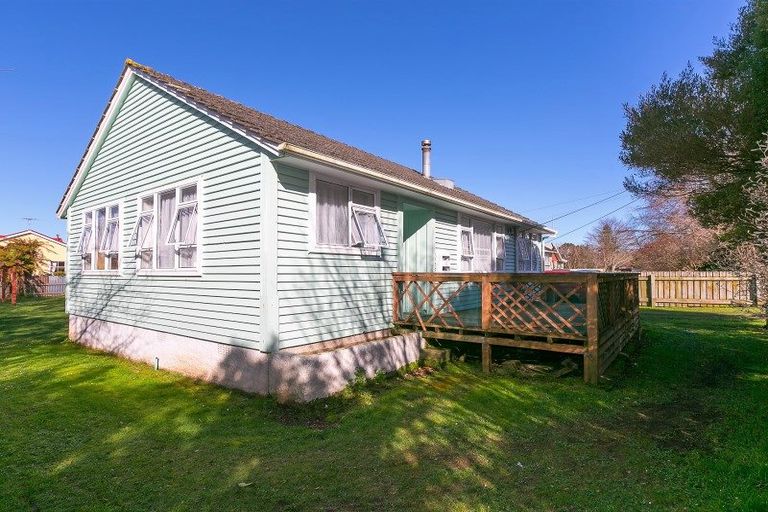 Photo of property in 51 Conway Road, Eltham, 4322
