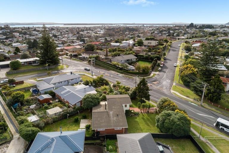 Photo of property in 130 Bellevue Road, Brookfield, Tauranga, 3110