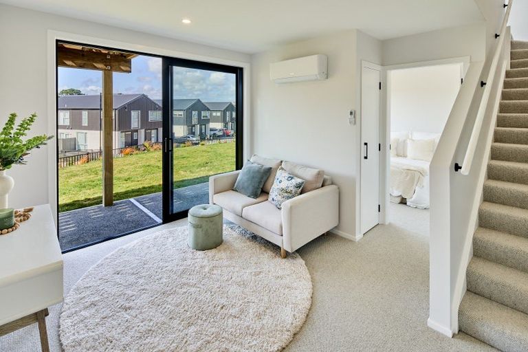 Photo of property in 38 Hokioi Drive, Kenepuru, Porirua, 5022