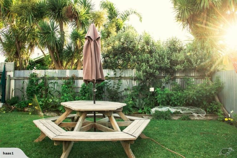 Photo of property in 76 Douglas Mclean Avenue, Marewa, Napier, 4110