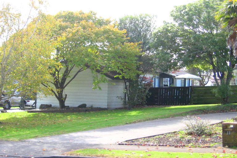 Photo of property in 13 Sikkim Crescent, Clover Park, Auckland, 2019
