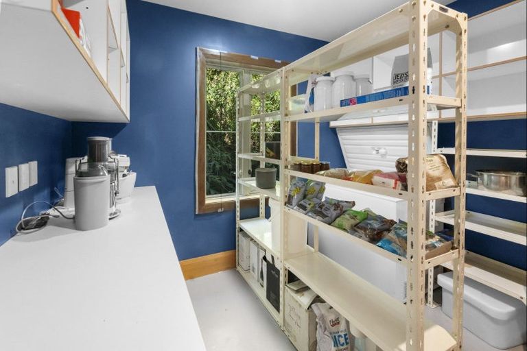 Photo of property in 38 Tizzards Road, Robinsons Bay, Akaroa, 7581