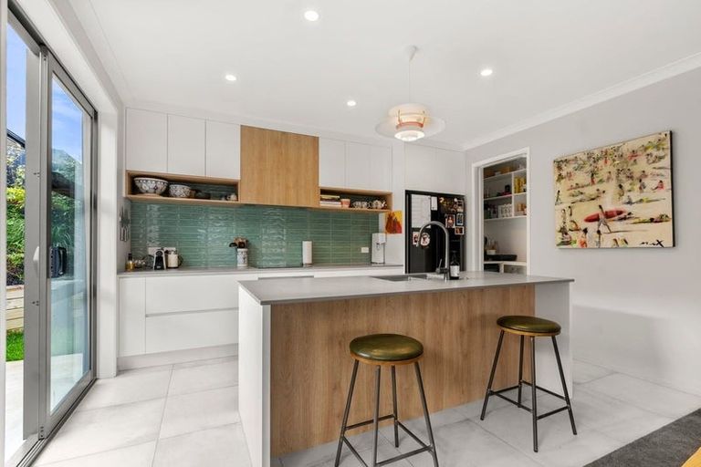 Photo of property in 3 Cooperage Avenue, Kumeu, 0810