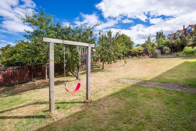 Photo of property in 6 Hogan Place, Fairfield, Dunedin, 9018