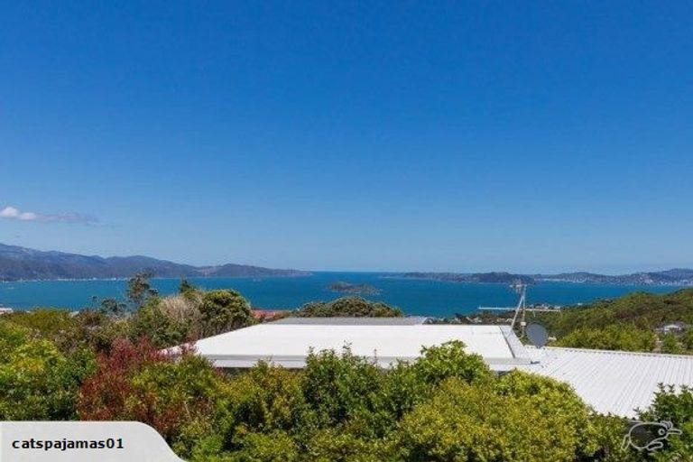 Photo of property in 267b Dowse Drive, Maungaraki, Lower Hutt, 5010