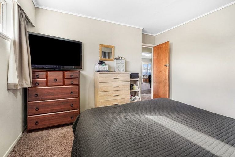 Photo of property in 24 Cotton Street, St Andrews, Hamilton, 3200