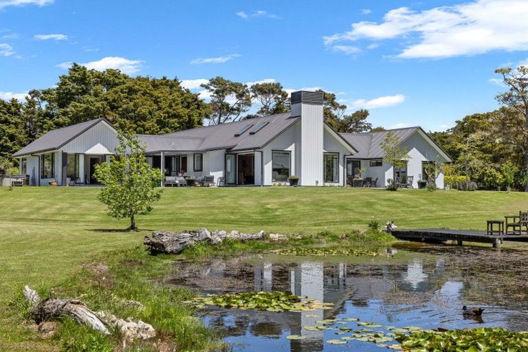 Photo of property in 1164 Weranui Road, Wainui, Silverdale, 0994