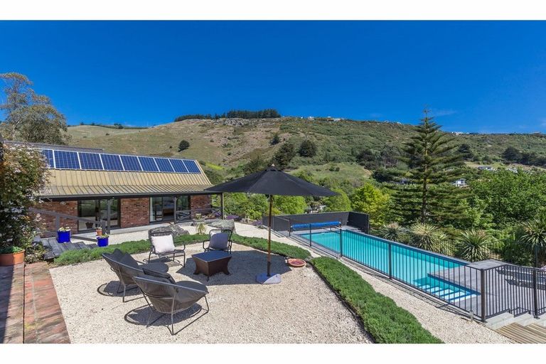 Photo of property in 147 Bowenvale Avenue, Cashmere, Christchurch, 8022