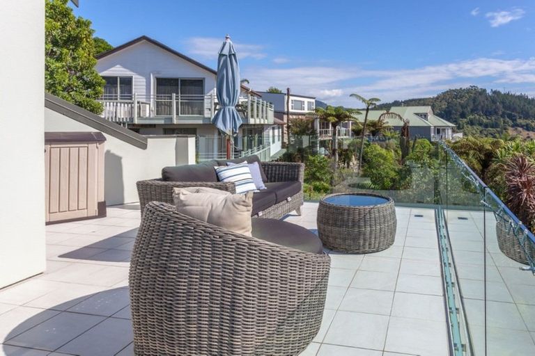 Photo of property in 116 Pacific View Drive, Whangamata, 3620