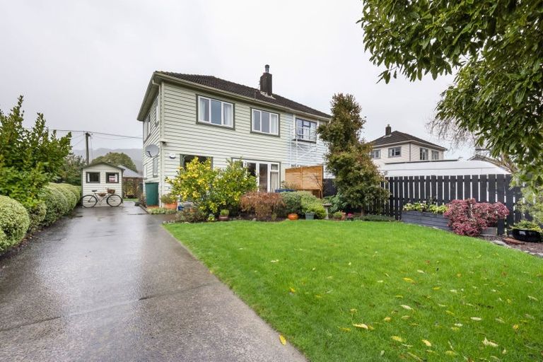 Photo of property in 356 Cambridge Terrace, Naenae, Lower Hutt, 5011