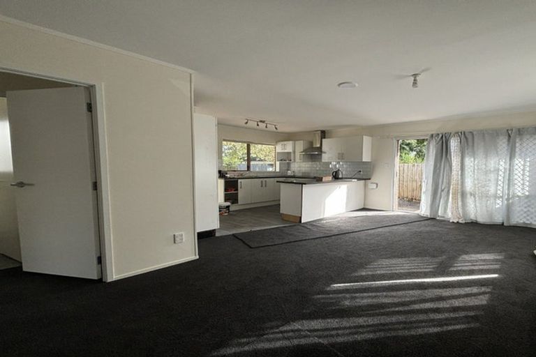Photo of property in 2/515 Weymouth Road, Weymouth, Auckland, 2103