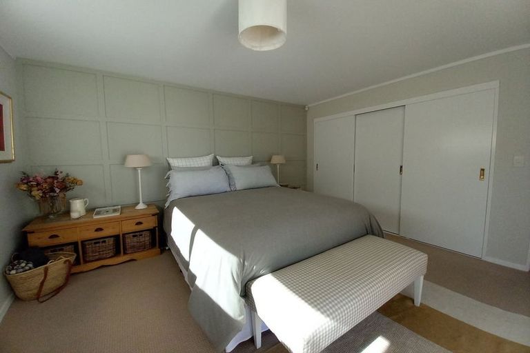 Photo of property in 7 Graham Grove, Waikanae, 5036