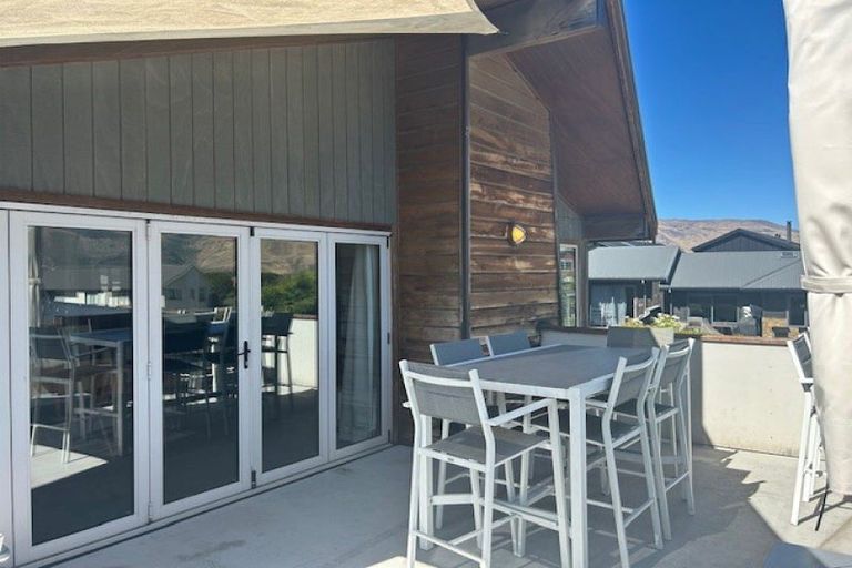 Photo of property in 2/9 Matrica Court, Wanaka, 9305