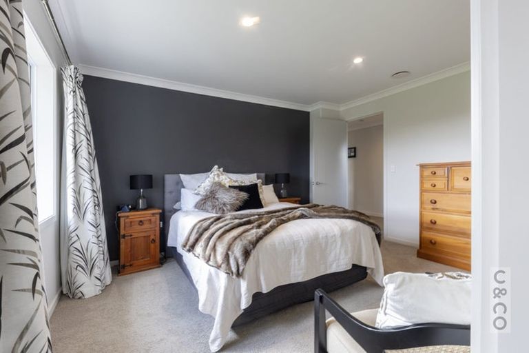 Photo of property in 1242 State Highway 16, Waimauku, 0883