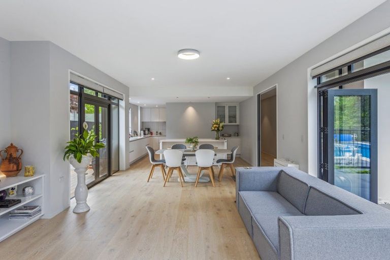 Photo of property in 36 Weka Street, Fendalton, Christchurch, 8041