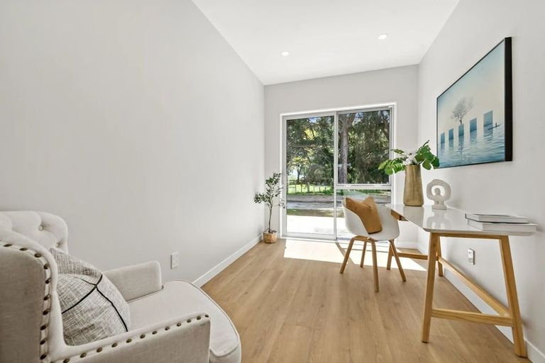 Photo of property in 23 Yellow Pear Lane, Karaka, 2578