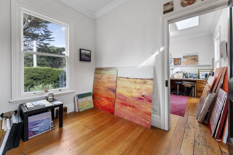 Photo of property in 2 Downes Road, Roseneath, Port Chalmers, 9023