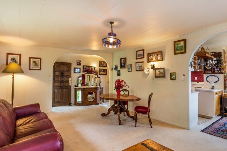 Photo of property in 2/126 Guppy Road, Acacia Bay, Taupo, 3330