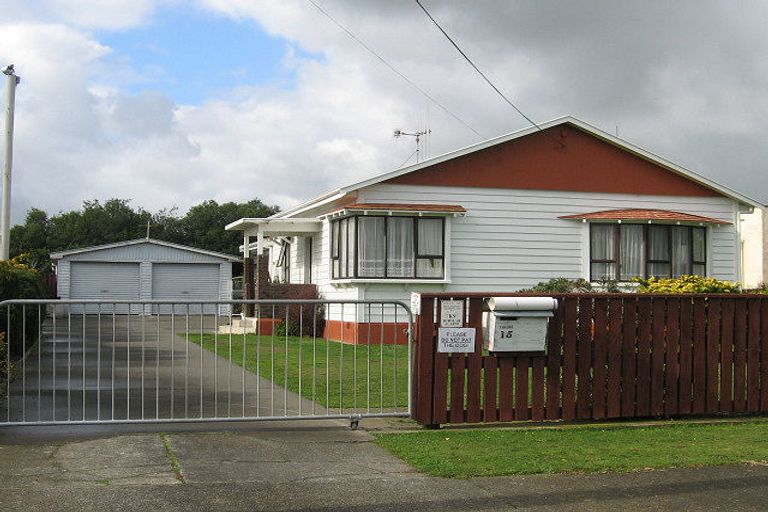 Photo of property in 15 Drake Street, Feilding, 4702