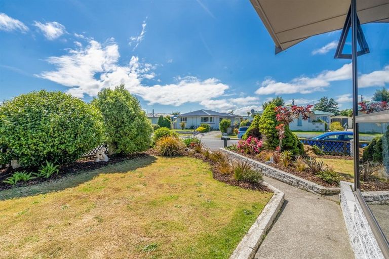 Photo of property in 2 Marshall Street, Strathern, Invercargill, 9812