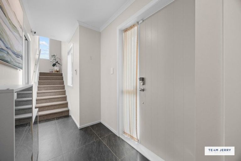 Photo of property in 35 Arrowsmith Drive, Flat Bush, Auckland, 2019
