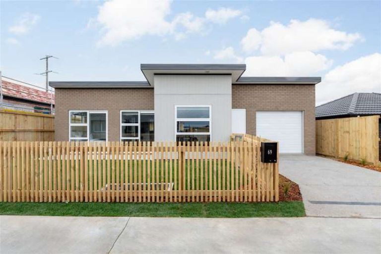Photo of property in 69 Waruhia Crescent, Rototuna North, Hamilton, 3210