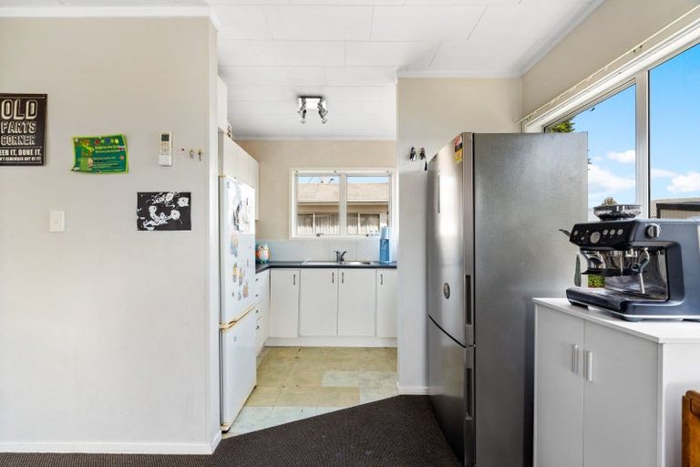 Photo of property in 1/41 Lyttelton Crescent, Tamatea, Napier, 4112