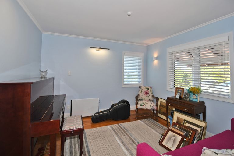 Photo of property in 22 Muncaster Road, Snells Beach, 0920